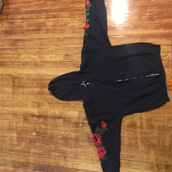 Black LF rose zip up - Picture 2 of 5